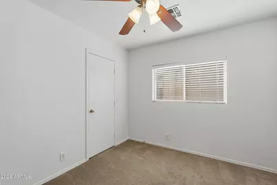 1425 N Thunderbird Avenue, Gilbert, AZ 85234 - Photo 23