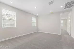 21114 N 58th Way, Phoenix, AZ 85054 - Photo 11