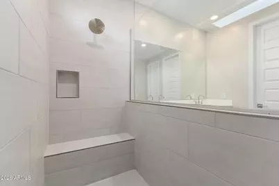 21114 N 58th Way, Phoenix, AZ 85054 - Photo 17