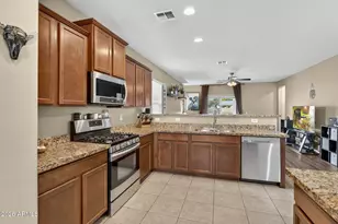 4528 W Crescent Rd, San Tan Valley, AZ 85144 - Photo 13