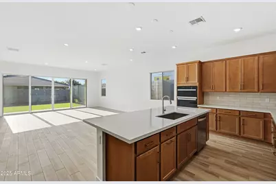 21461 W Meadowbrook Avenue, Buckeye, AZ 85396 - Photo 7