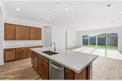 21461 W Meadowbrook Avenue, Buckeye, AZ 85396 - Photo 9