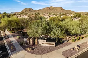 2545 W Brilliant Sky Dr, Phoenix, AZ 85085 - Photo 31