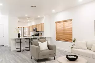 2545 W Brilliant Sky Dr, Phoenix, AZ 85085 - Photo 7