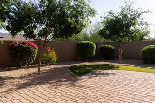 2545 W Brilliant Sky Dr, Phoenix, AZ 85085 - Photo 25