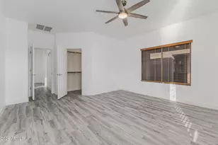 2545 W Brilliant Sky Dr, Phoenix, AZ 85085 - Photo 11