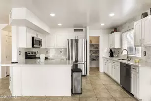 11623 N 151st Ln, Surprise, AZ 85379 - Photo 13