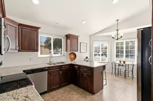 2622 W Orchid Ln, Chandler, AZ 85224 - Photo 7