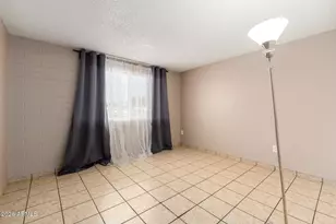 7265 W Camelback Rd, Phoenix, AZ 85033 - Photo 21