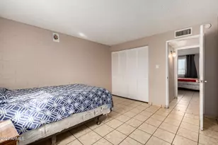 7265 W Camelback Rd, Phoenix, AZ 85033 - Photo 19