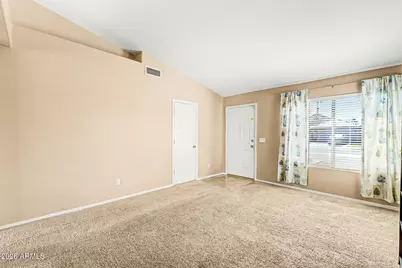 1688 E Heather Avenue, Gilbert, AZ 85234 - Photo 5