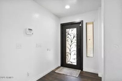 2005 S 81st Drive, Phoenix, AZ 85043 - Photo 9