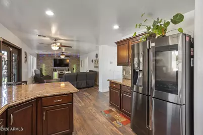 2005 S 81st Drive, Phoenix, AZ 85043 - Photo 17