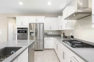 4041 E Amber Ln, Gilbert, AZ 85296 - Photo 11