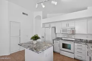 6370 W Wahalla Ln, Glendale, AZ 85308 - Photo 3