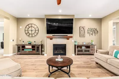 18360 W Montecito Avenue, Goodyear, AZ 85395 - Photo 9