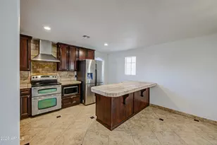 3840 N 48th Dr, Phoenix, AZ 85031 - Photo 11