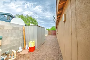 3840 N 48th Dr, Phoenix, AZ 85031 - Photo 37