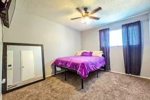 3701 W Echo Ln, Phoenix, AZ 85051 - Photo 7