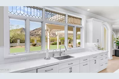 12240 S Honah Lee Court, Phoenix, AZ 85044 - Photo 19