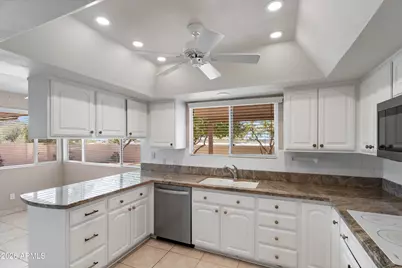 9654 N 18th Street, Phoenix, AZ 85020 - Photo 17