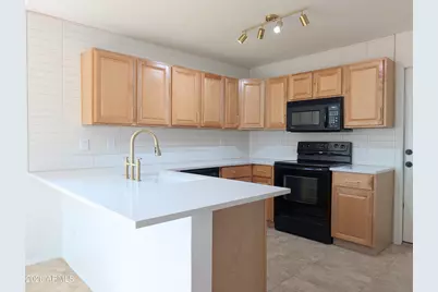 11807 N 76th Avenue, Peoria, AZ 85345 - Photo 1