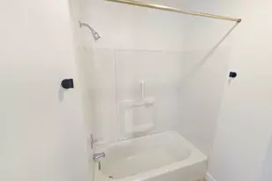 11807 N 76th Ave, Peoria, AZ 85345 - Photo 9