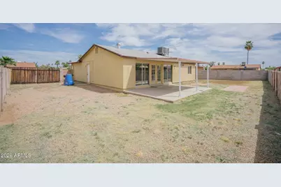 8017 W Meadowbrook Avenue, Phoenix, AZ 85033 - Photo 15