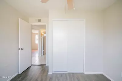 8017 W Meadowbrook Avenue, Phoenix, AZ 85033 - Photo 13