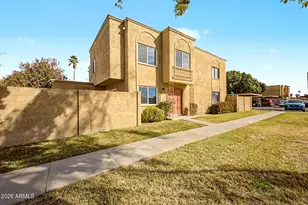 948 S Alma School Rd, Mesa, AZ 85210 - Photo 1