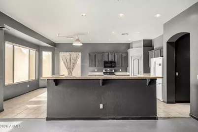 7233 W Cottontail Lane, Peoria, AZ 85383 - Photo 9