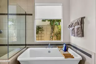 1555 E Ocotillo Rd, Phoenix, AZ 85014 - Photo 15