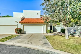 8870 S Heather Dr, Tempe, AZ 85284 - Photo 1