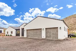 1809 E Mariola Way, Phoenix, AZ 85086 - Photo 3