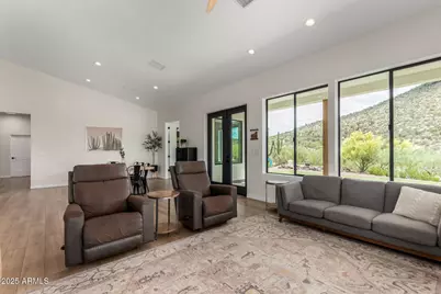 1809 E Mariola Way, Phoenix, AZ 85086 - Photo 9