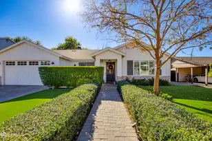 3247 E Sells Dr, Phoenix, AZ 85018 - Photo 1