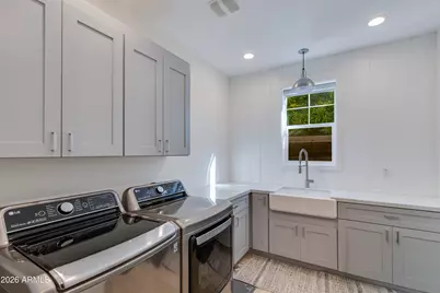 3247 E Sells Drive, Phoenix, AZ 85018 - Photo 19