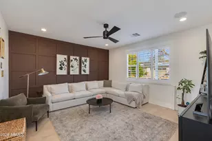 3247 E Sells Dr, Phoenix, AZ 85018 - Photo 3