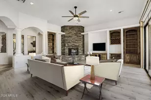 1642 W Mandalay Ln, Phoenix, AZ 85023 - Photo 11