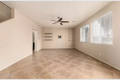 12436 N 150th Lane, Surprise, AZ 85379 - Photo 9