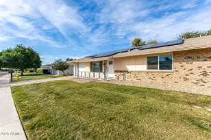 19226 N Signal Butte Cir, Sun City, AZ 85373 - Photo 9