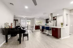 19226 N Signal Butte Cir, Sun City, AZ 85373 - Photo 3