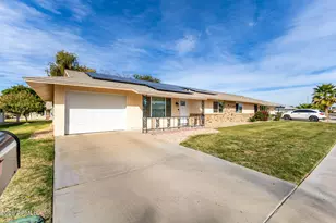 19226 N Signal Butte Cir, Sun City, AZ 85373 - Photo 5