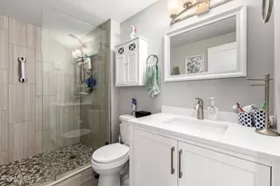 19226 N Signal Butte Cir, Sun City, AZ 85373 - Photo 17