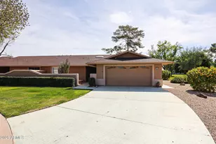 19049 N Lakeforest Dr, Sun City, AZ 85373 - Photo 3