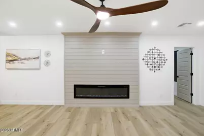 7805 E Coolidge Street, Scottsdale, AZ 85251 - Photo 15