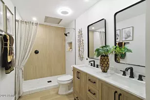 7805 E Coolidge St, Scottsdale, AZ 85251 - Photo 19