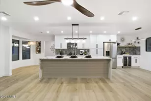 7805 E Coolidge St, Scottsdale, AZ 85251 - Photo 3