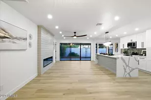 7805 E Coolidge St, Scottsdale, AZ 85251 - Photo 13