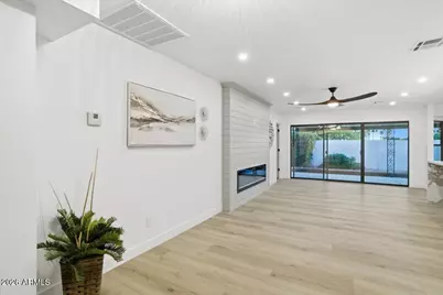 7805 E Coolidge Street, Scottsdale, AZ 85251 - Photo 11